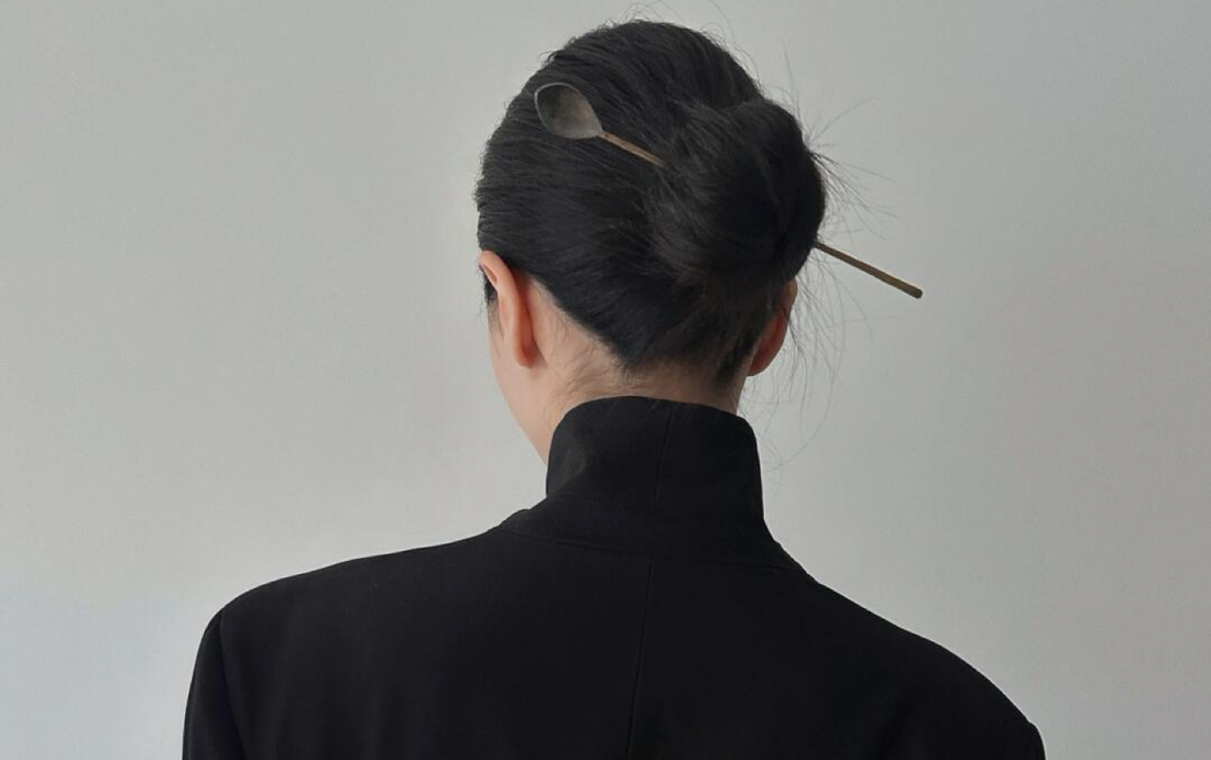 Pairing Chinese Hairpins with Modern Outfits: A Stylist’s Tips