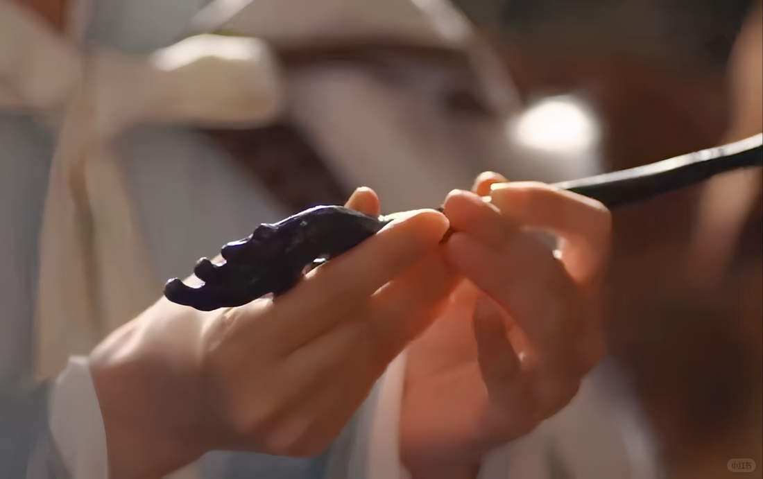 Handmade vs. Mass-Produced Hairpins: Your Ultimate Buying Guide